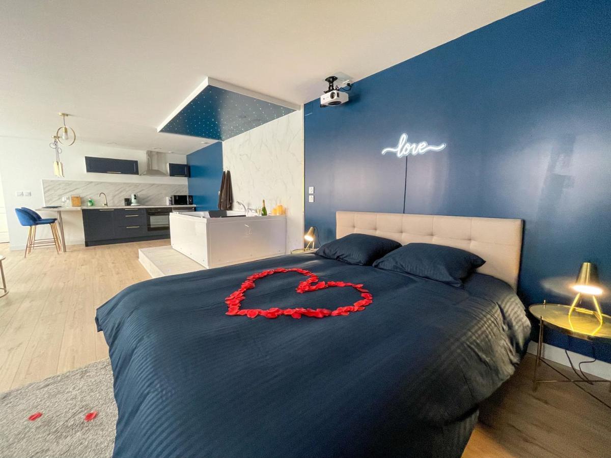 Spa Sous Les Etoiles - Cinema - Netflix - Parking - Gare Αμιάν Εξωτερικό φωτογραφία